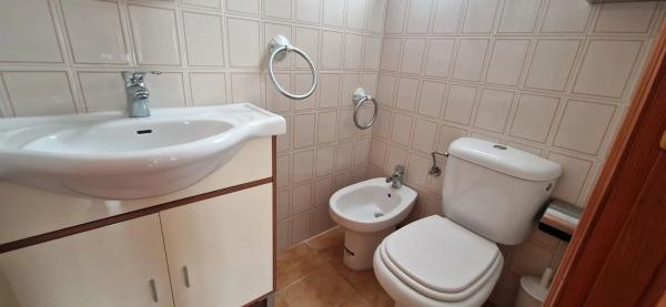 Chalet adosado en calle Hellín