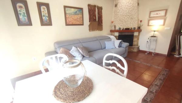 Chalet pareado en calle Logroño