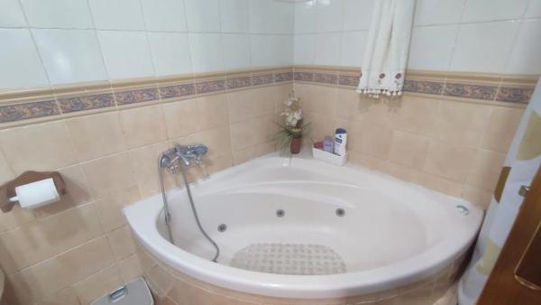 Chalet pareado en calle Logroño