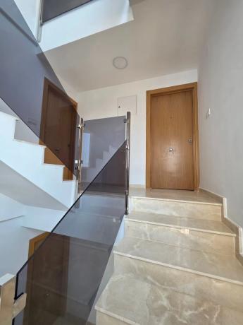 Piso en calle de la Victoria, 127