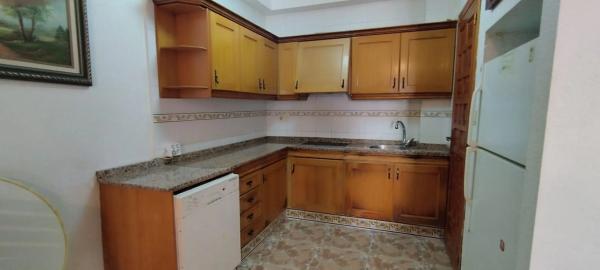 Casa independiente en avenida del Tamarit