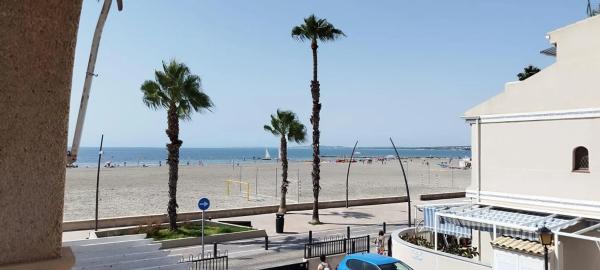 Casa independiente en avenida del Tamarit