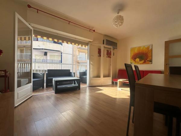 Piso en calle Francesc Martínez, 6