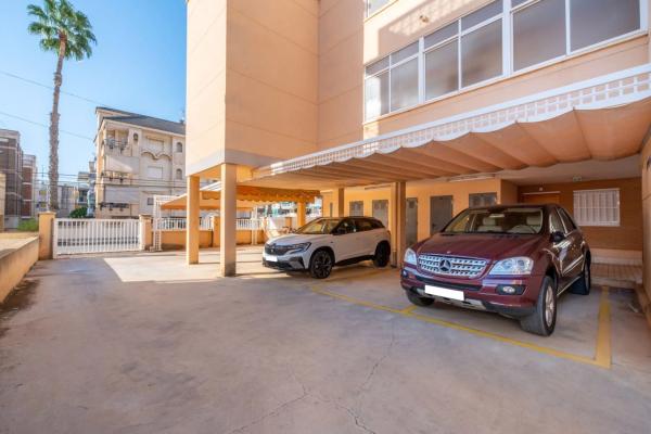 Piso en calle Almoradí