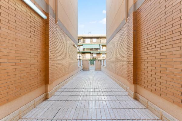 Piso en calle Almoradí