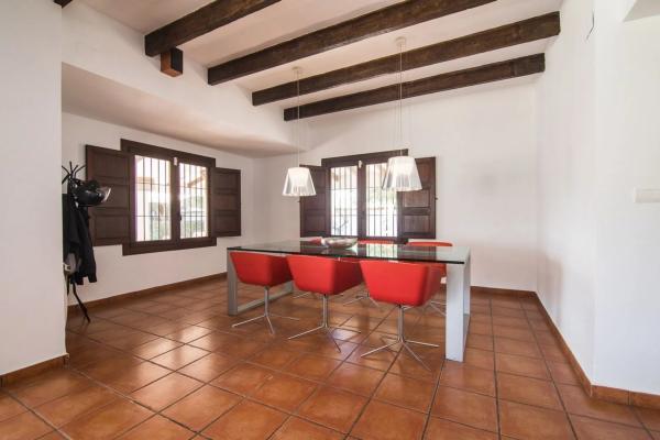 Casa independiente en calle Rafael Franco s/n