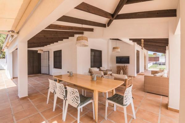 Casa independiente en calle Rafael Franco s/n