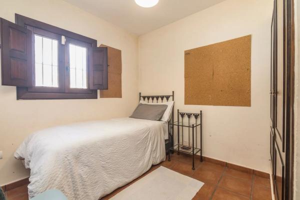 Casa independiente en calle Rafael Franco s/n