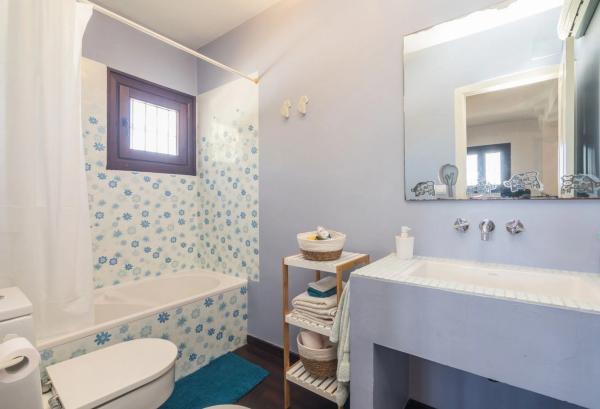 Casa independiente en calle Rafael Franco s/n