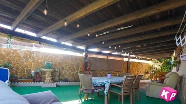 Casa independiente en calle Logroño