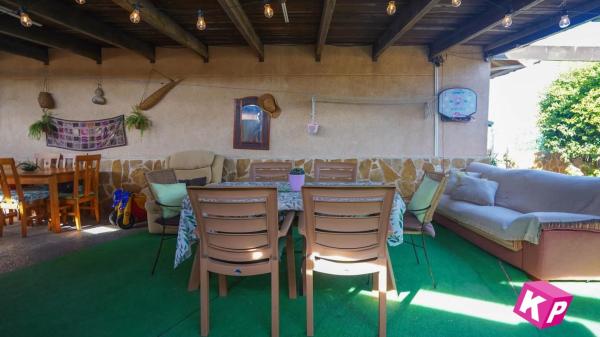 Casa independiente en calle Logroño