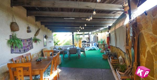 Casa independiente en calle Logroño