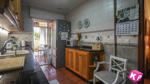 Casa independiente en calle Logroño