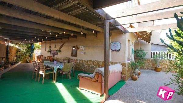 Casa independiente en calle Logroño