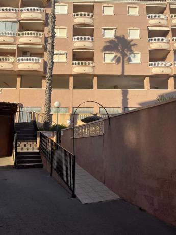 Piso en calle Juan Sebastián Elcano, 37