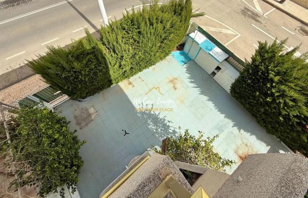 Chalet pareado en avenida Albacete