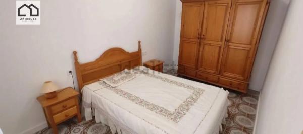 Chalet pareado en calle Rafael Carteta