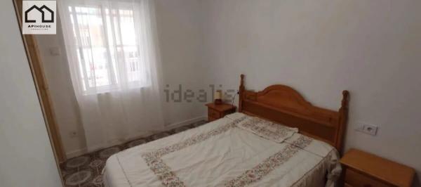 Chalet pareado en calle Rafael Carteta