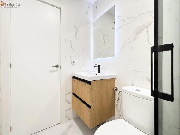 Piso en avenida Catalanet