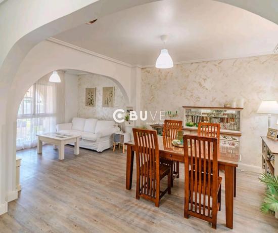 Chalet en Playa Levante