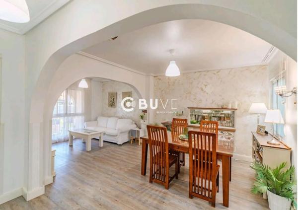 Chalet en Playa Levante