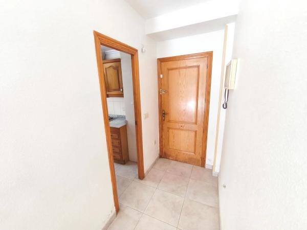 Piso en avenida Ronda, 100