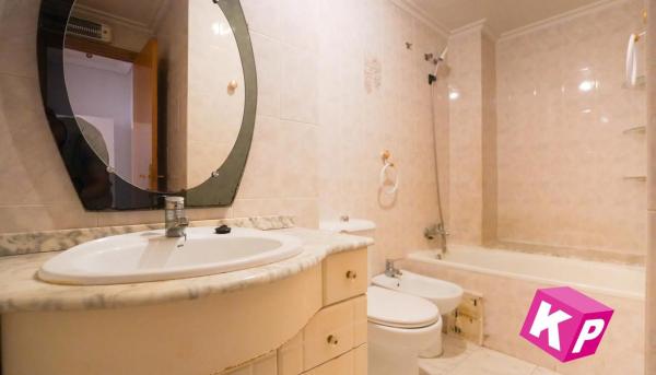 Piso en calle Hernán Cortés