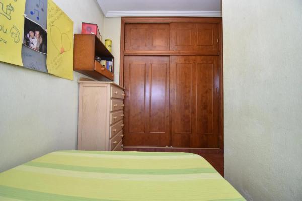 Casa independiente en calle Logroño