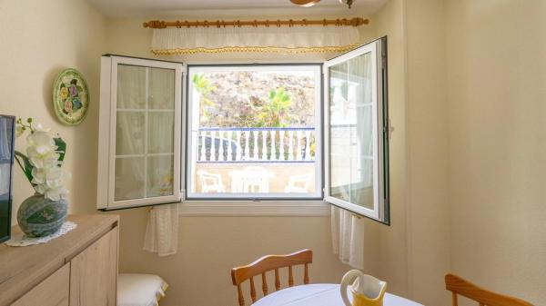 Casa independiente en calle Juan Sebastián Elcano