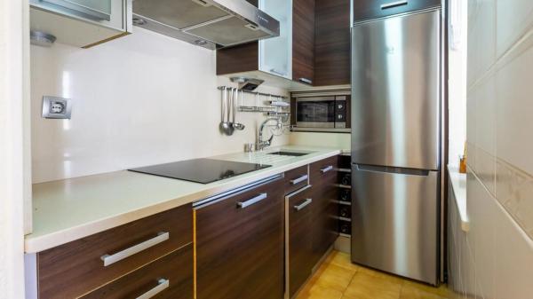 Casa independiente en calle Juan Sebastián Elcano