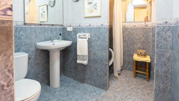 Casa independiente en calle Juan Sebastián Elcano