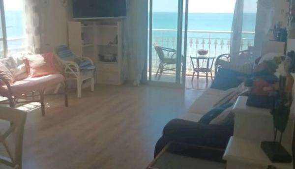 Piso en calle Campoamor, 2