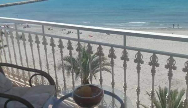 Piso en calle Campoamor, 2