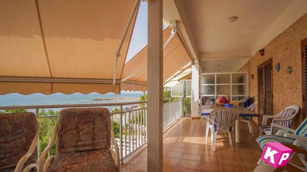 Chalet pareado en avenida de la Armada Española