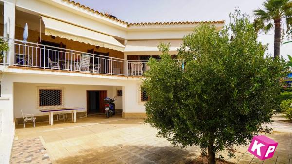 Chalet pareado en avenida de la Armada Española