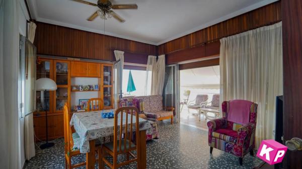 Chalet pareado en avenida de la Armada Española