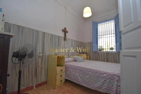 Casa independiente en avenida de la Armada Española