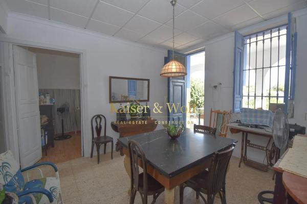 Casa independiente en avenida de la Armada Española