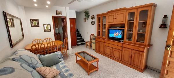 Chalet adosado en CL Catral, 20