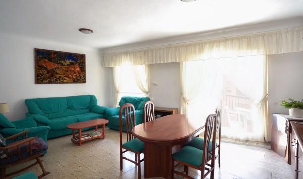 Piso en calle Caritat