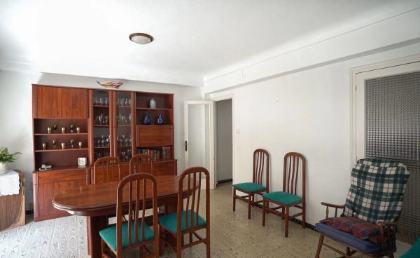 Piso en calle Caritat