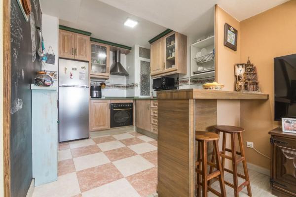 Chalet adosado en calle Juan Sebastián Elcano