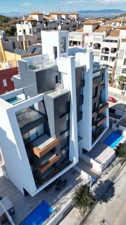 Piso en calle Carcaixent, 13