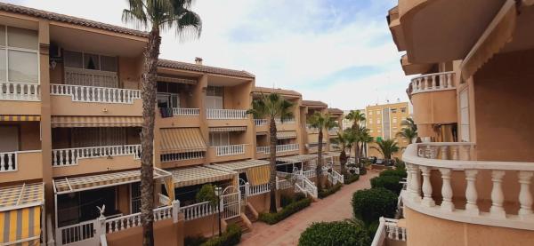 Piso en avenida de Cervantes