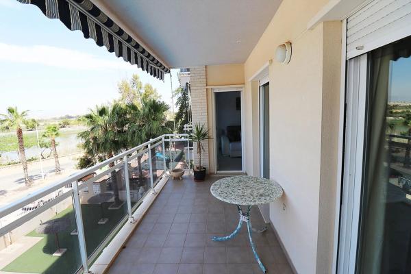 Piso en avenida del puerto