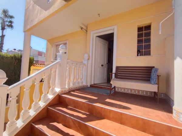 Chalet adosado en avenida d'Espanya