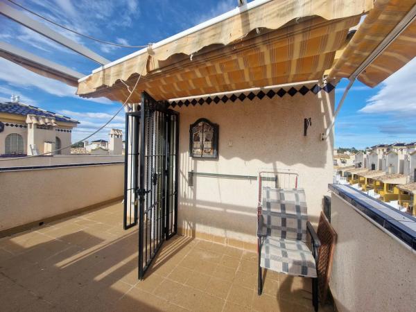 Chalet adosado en avenida l'Herba Bona, 88