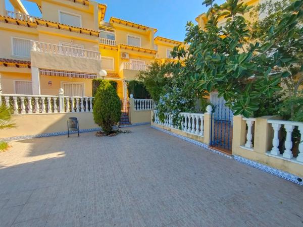 Chalet adosado en avenida d'Espanya