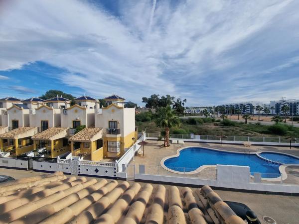 Chalet adosado en avenida l'Herba Bona, 88