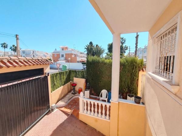 Chalet adosado en avenida d'Espanya